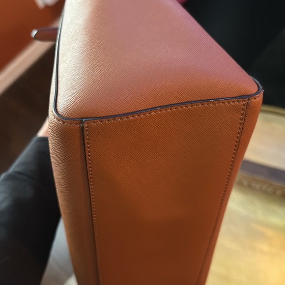 Tory Burch Tote - Picture 4 of 9